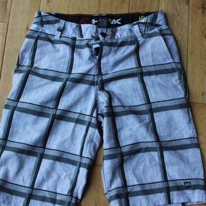 EUC TONY HAWK MENS SIZE 30 SHORTS